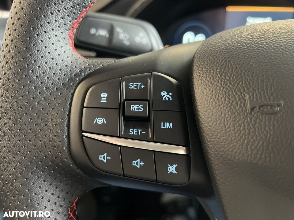 Ford Focus - 18