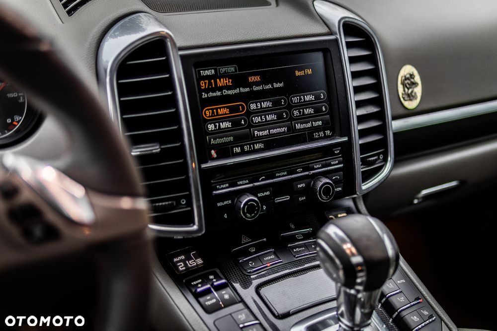 Porsche Cayenne - 10