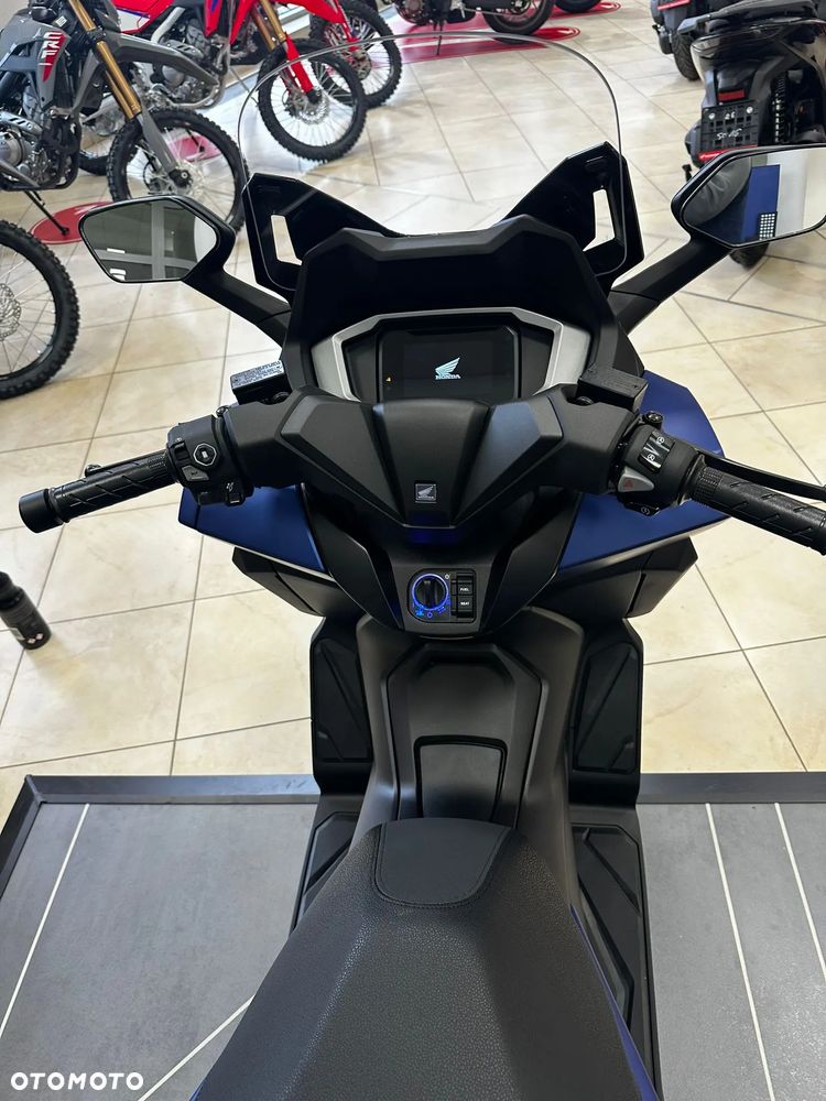 Honda NSS - 7