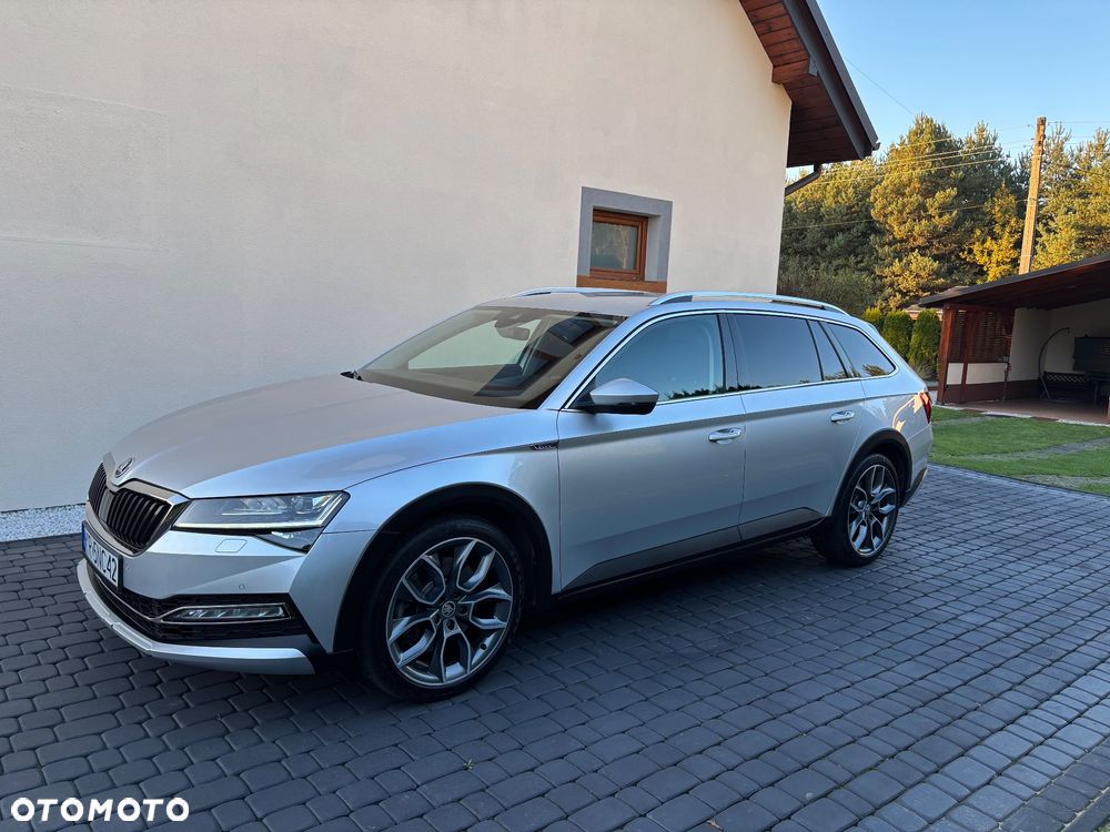 Skoda Superb 2.0 TSI 4x4 Scout DSG - 5