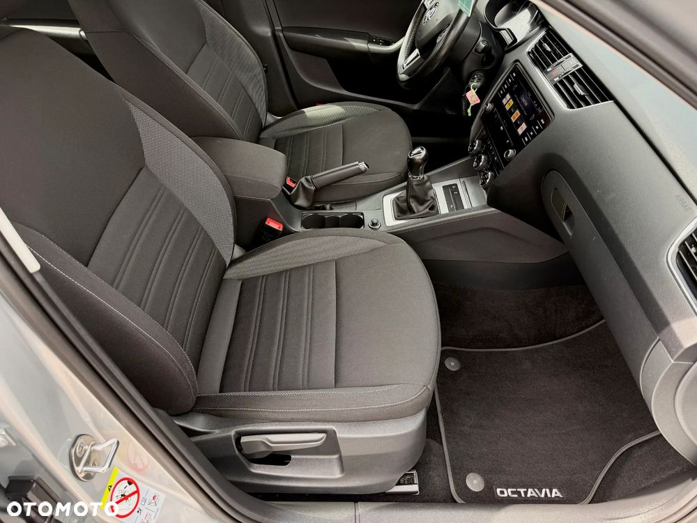 Skoda Octavia 1.4 TSI Ambition - 19
