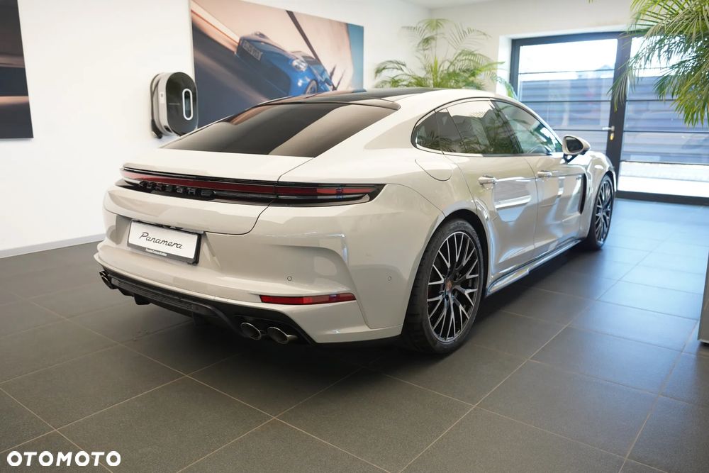 Porsche Panamera - 3