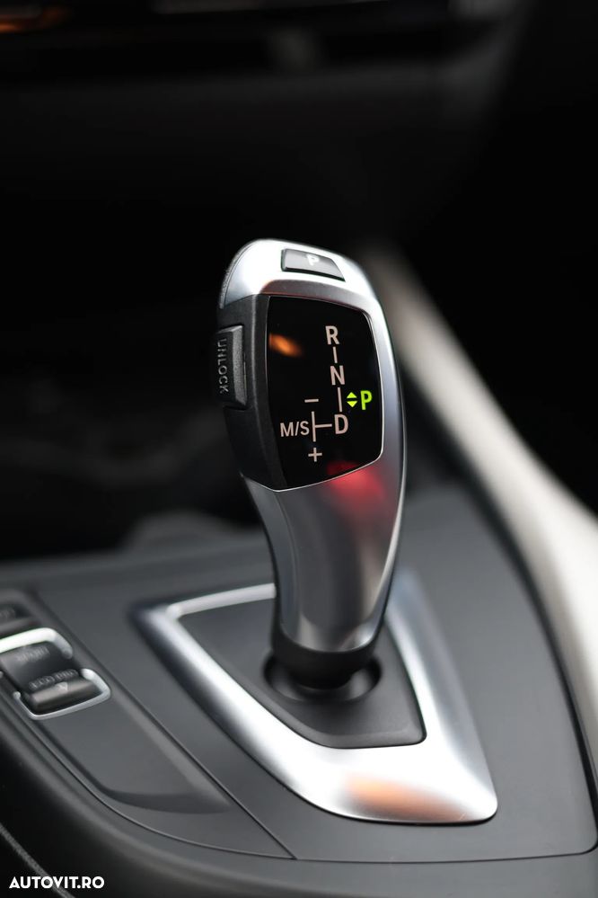 BMW Seria 1 120d xDrive AT Advantage - 26