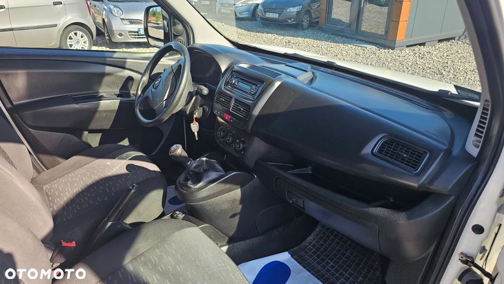 Opel Combo - 16