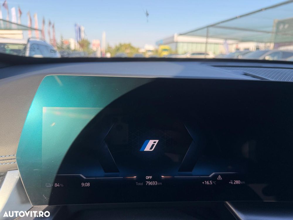 BMW iX1 xDrive30 - 16