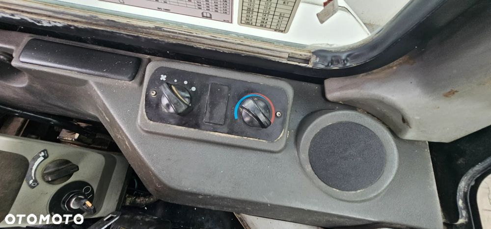 Caterpillar mini koparka CAT 304E2 304 E 2 szybkozłącze + 3 łyżki - 22