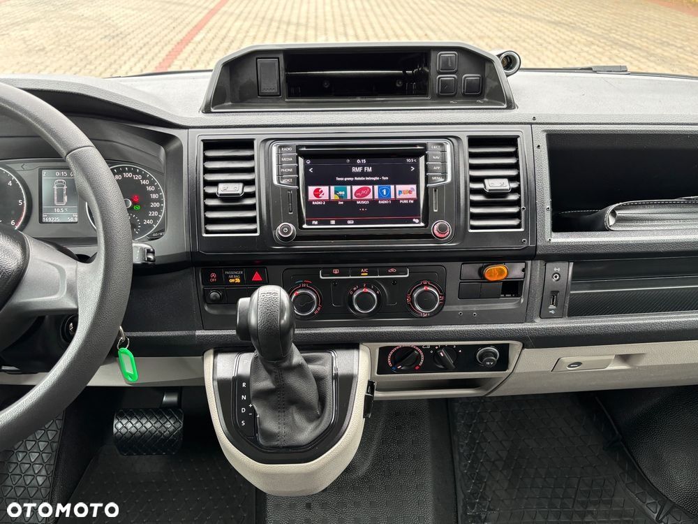 Volkswagen Transporter - 25