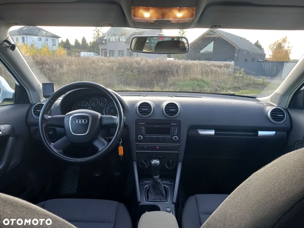 Audi A3 Sportback - 8