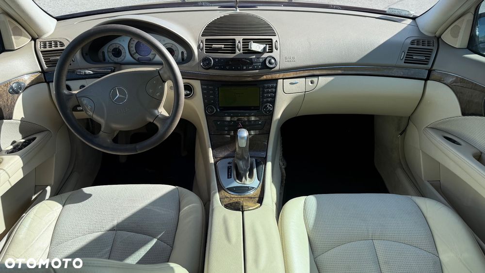 Mercedes-Benz Klasa E - 18