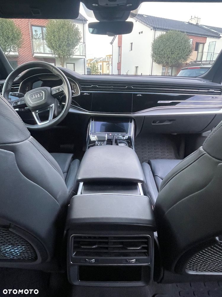 Audi Q8 - 4