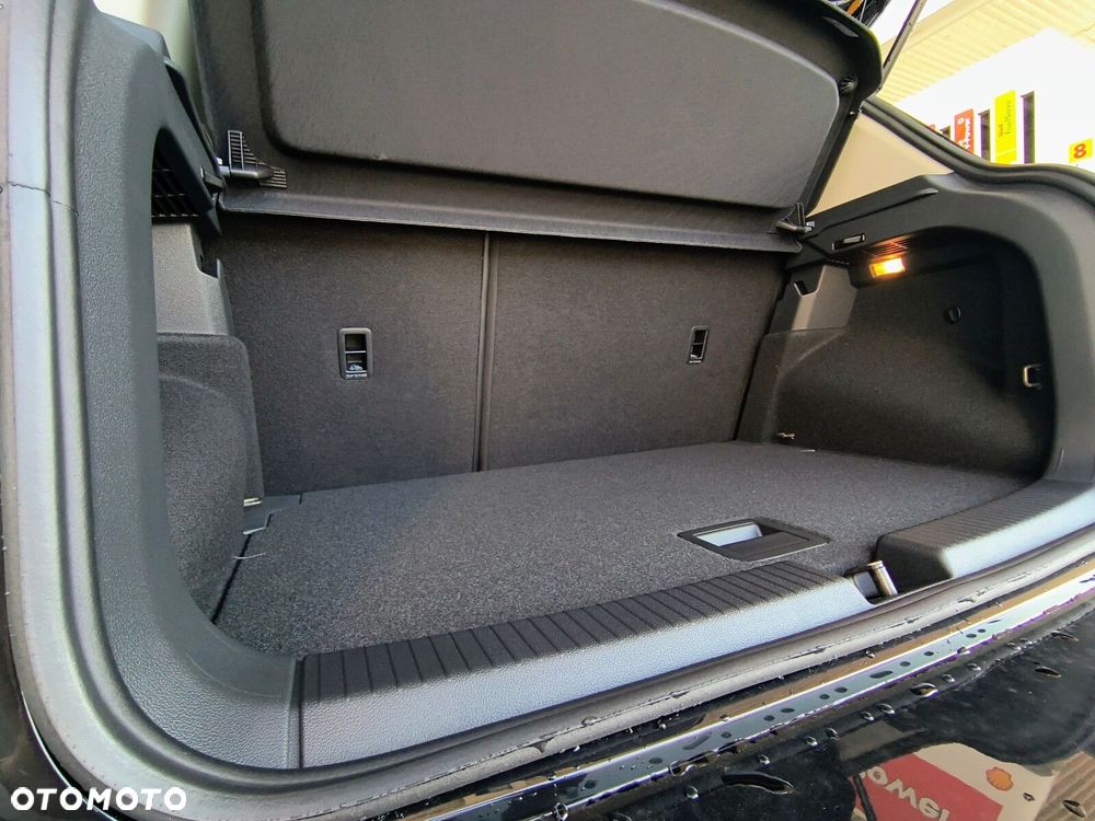 Volkswagen T-Cross - 28