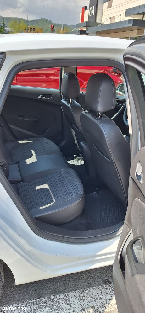 Opel Astra 1.4 Turbo ECOTEC Enjoy - 6