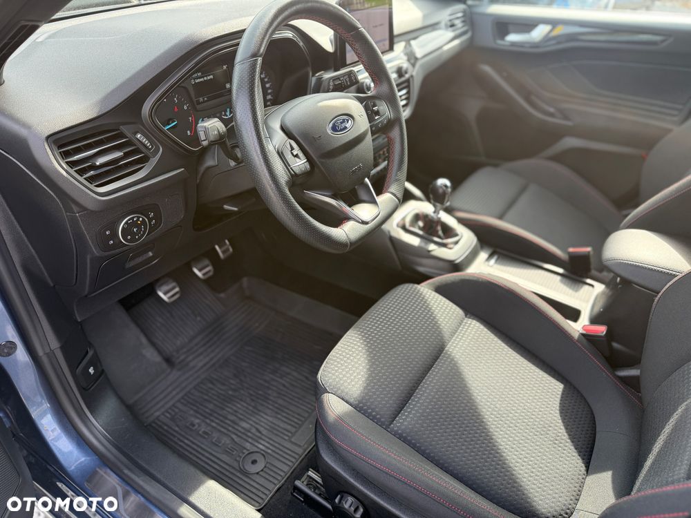 Ford Focus 1.0 EcoBoost ST-Line - 9