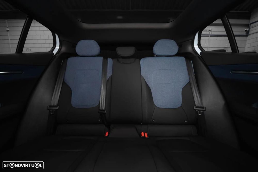 Volvo EX30 Twin Motor Performance AWD Ultra - 35