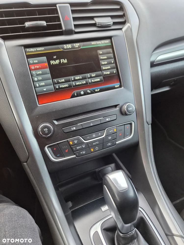 Ford Mondeo - 27