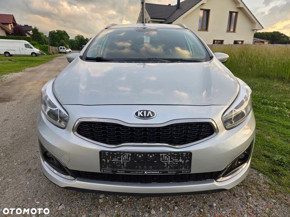 Kia Ceed 1.6 CRDi L Business Line DCT - 6