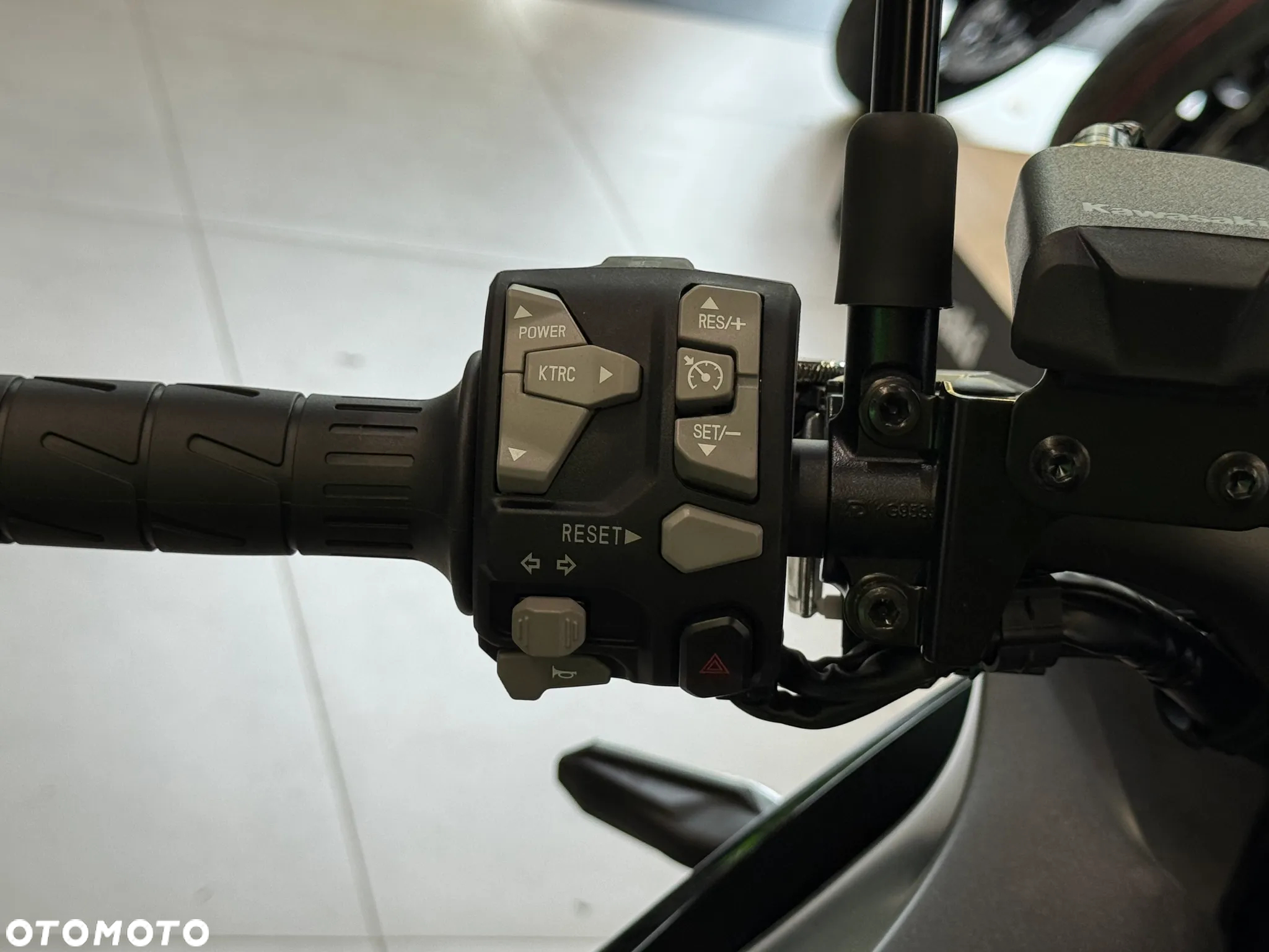 Kawasaki Versys 1000 - 15