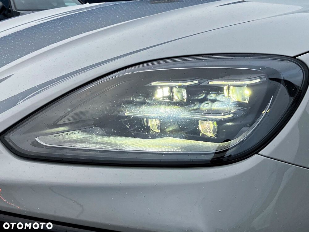 Porsche Cayenne - 29