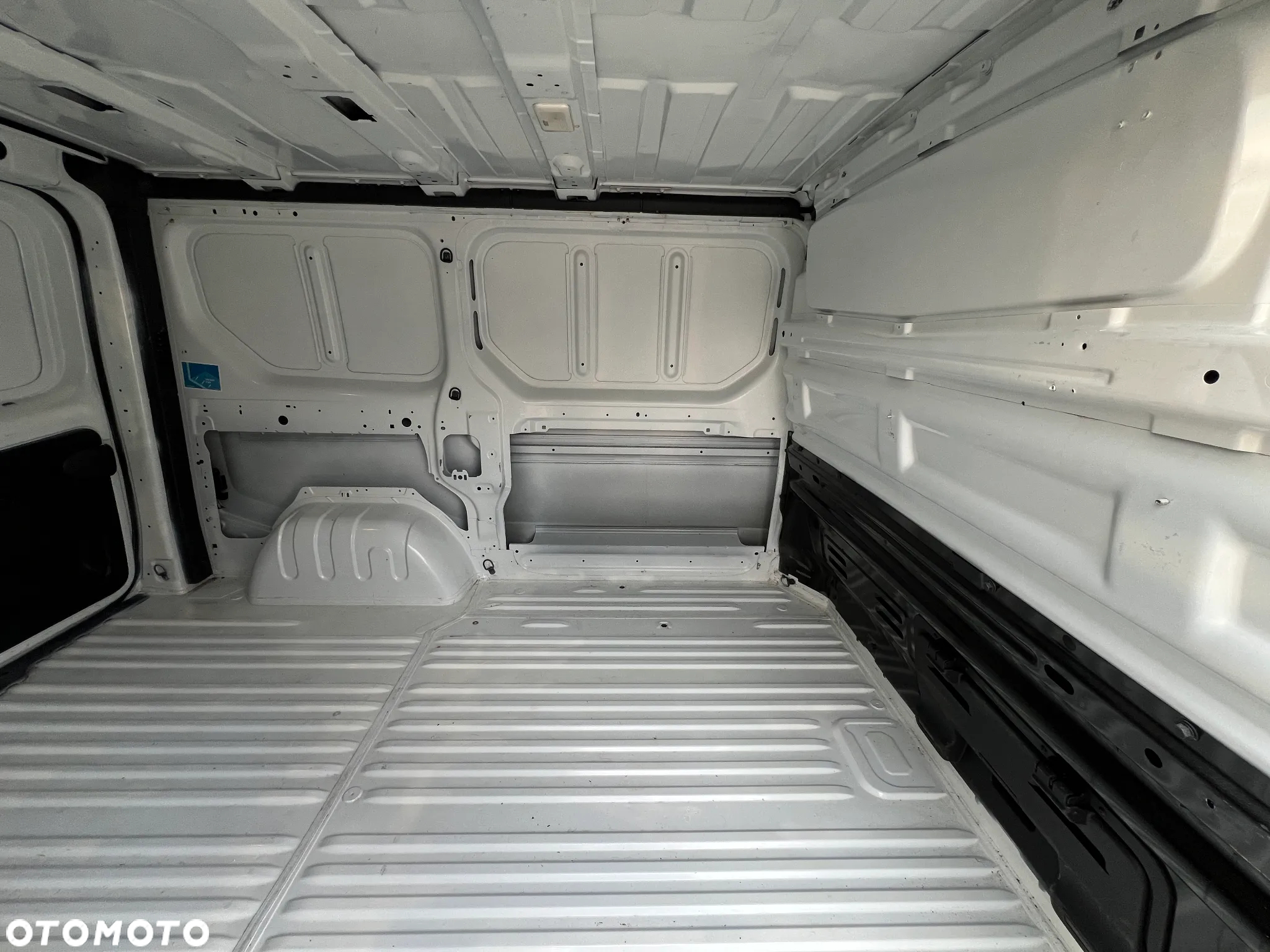 Renault Trafic - 15