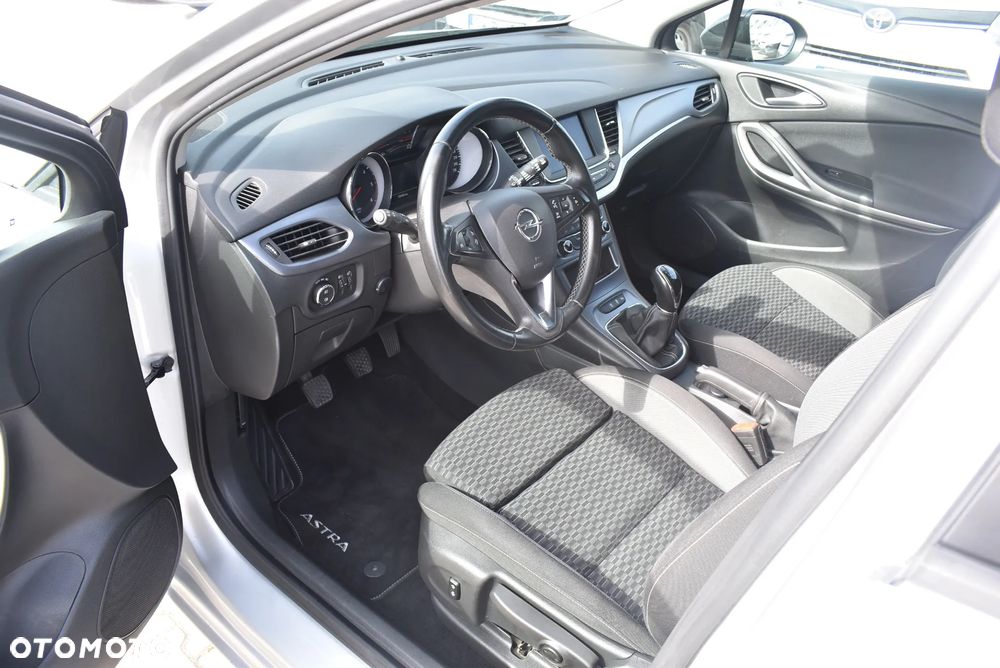 Opel Astra V 1.5 CDTI Edition S&S - 10