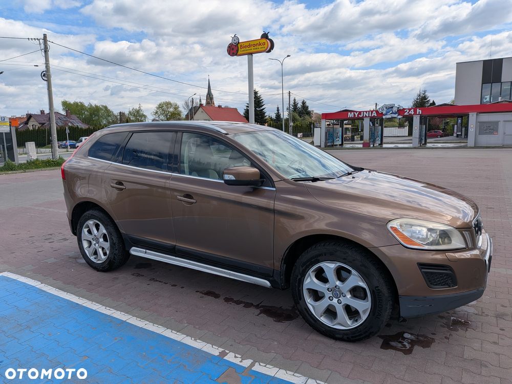 Volvo XC 60 - 1
