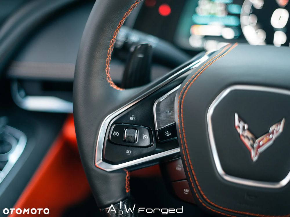 Chevrolet Corvette - 22