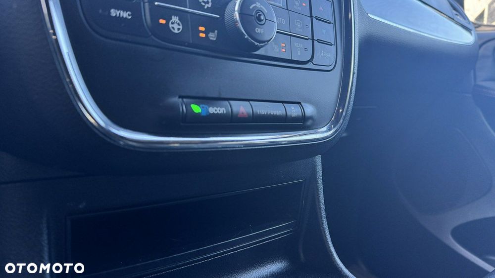 Dodge Grand Caravan - 21