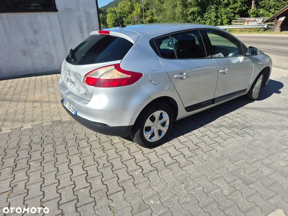 Renault Megane 1.9 dCi Privilege - 8