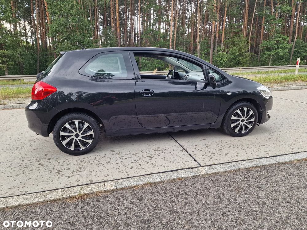 Toyota Auris 1.6 VVT-i Luna - 4