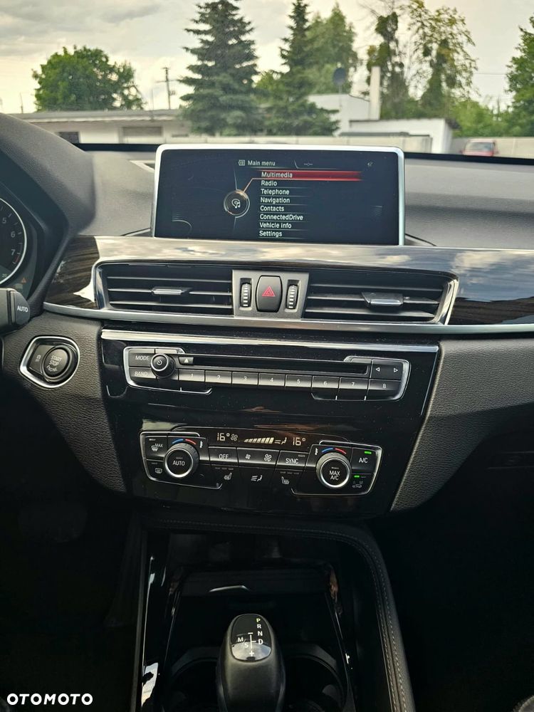BMW X1 - 16
