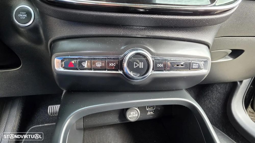 Volvo XC 40 1.5 T5 PHEV Momentum Plus - 18