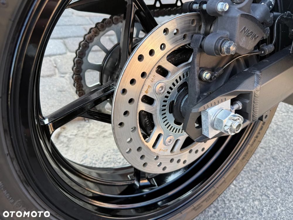 Kawasaki Z 900 - 19