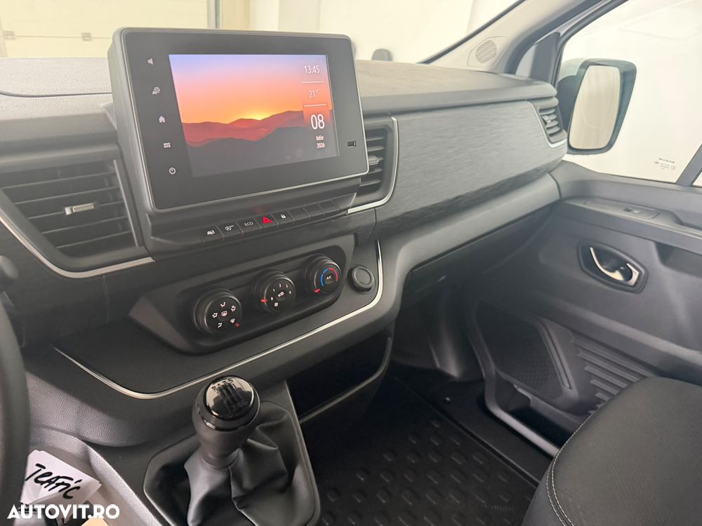 Renault Trafic 2.0 Blue dCi 150 S&S L2 8+1 Zen - 9