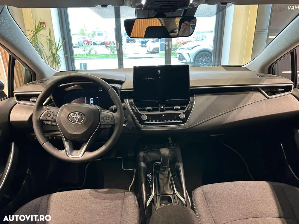 Toyota Corolla 1.8 HSD Business - 6