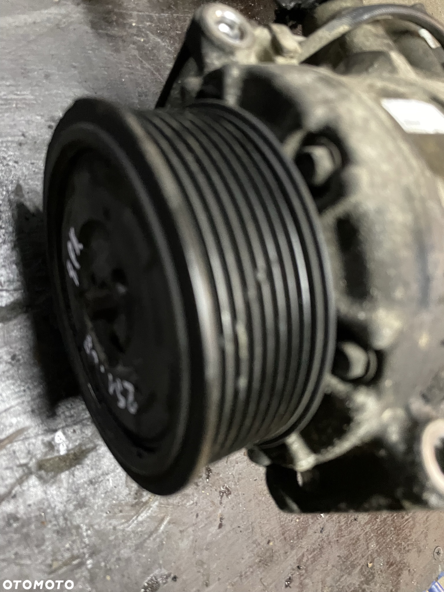 MERCEDES  sprężarka klimatyzacji   7/8 pk - 4