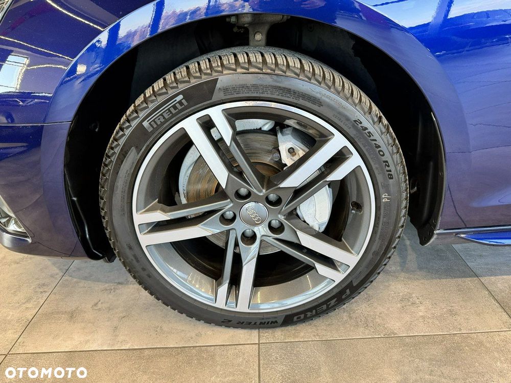 Audi A4 Limousine - 14