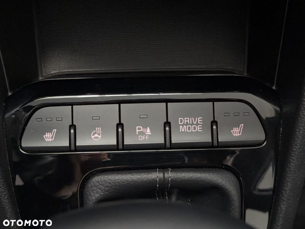 Kia Stonic - 25