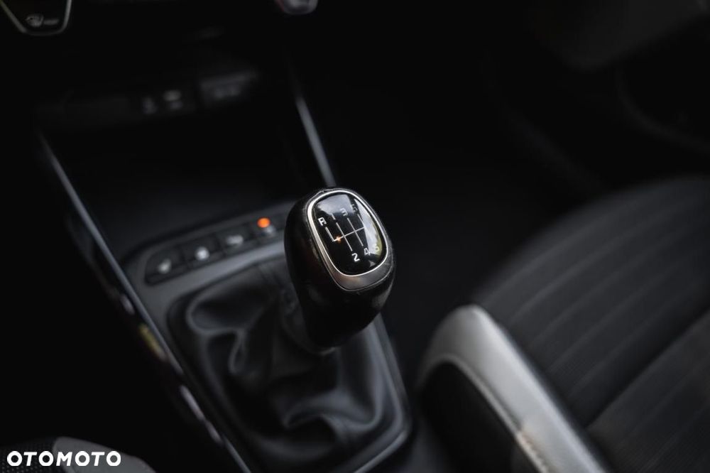 Kia Stonic - 22