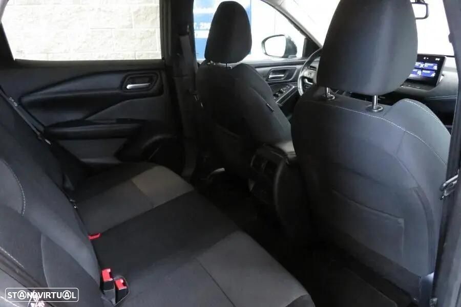 Nissan Qashqai 1.3 DIG-T N-Connecta LED — fotografia 19