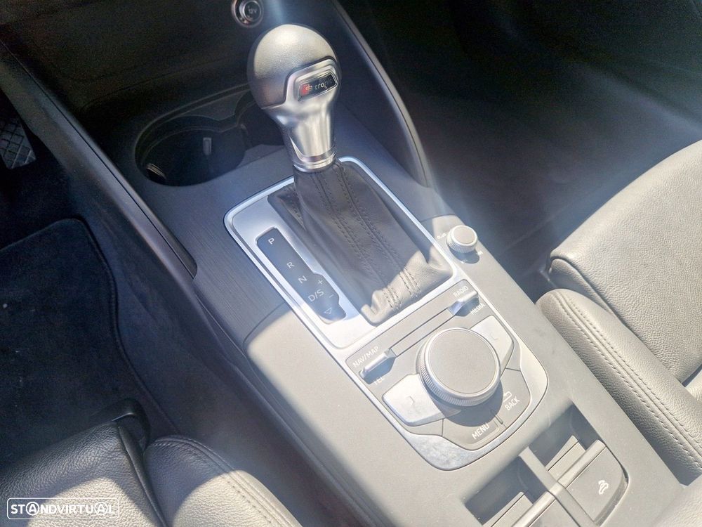 Audi A3 Cabrio 1.5 TFSI cylinder on demand S tronic sport - 17