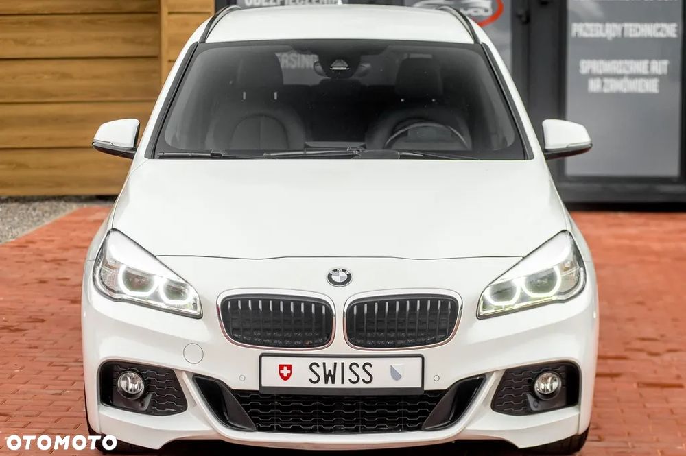 BMW Seria 2 220d Active Tourer xDrive M Sport - 4