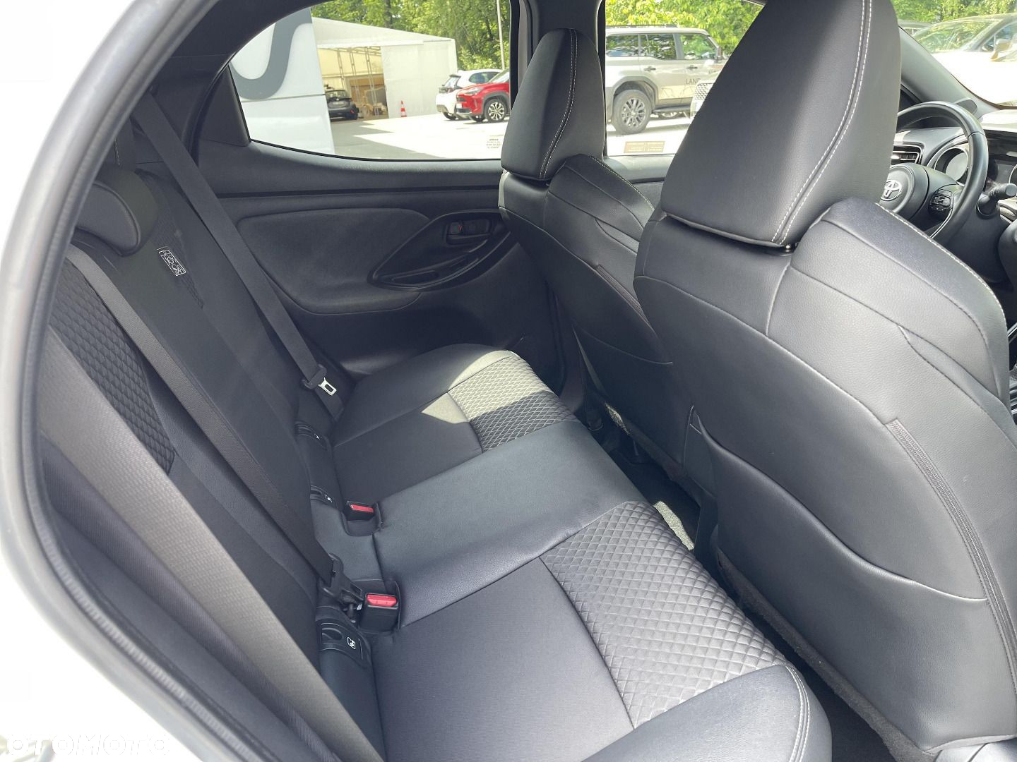 Toyota Yaris - 13