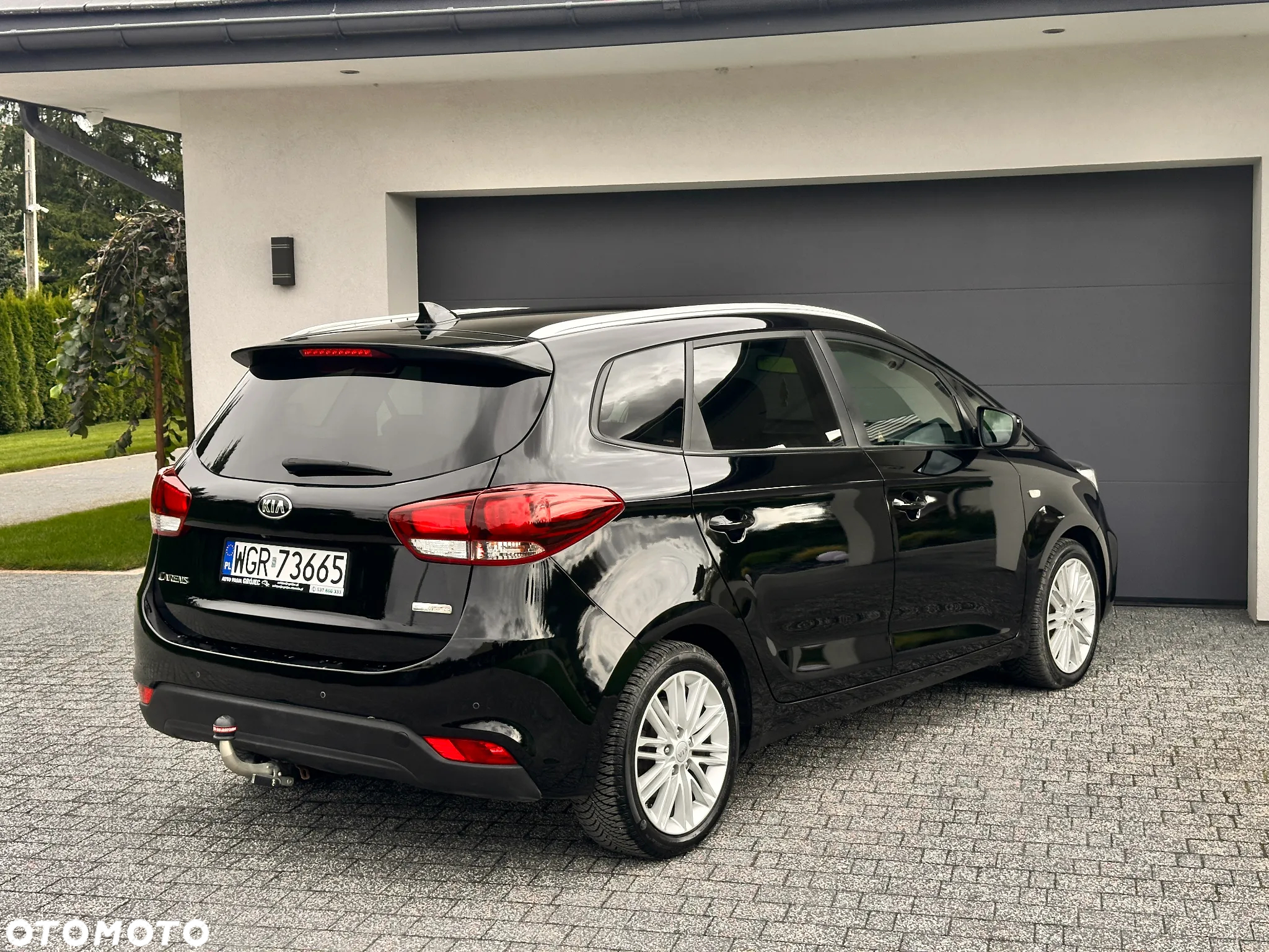 Kia Carens 1.7 CRDi L 7os - 8