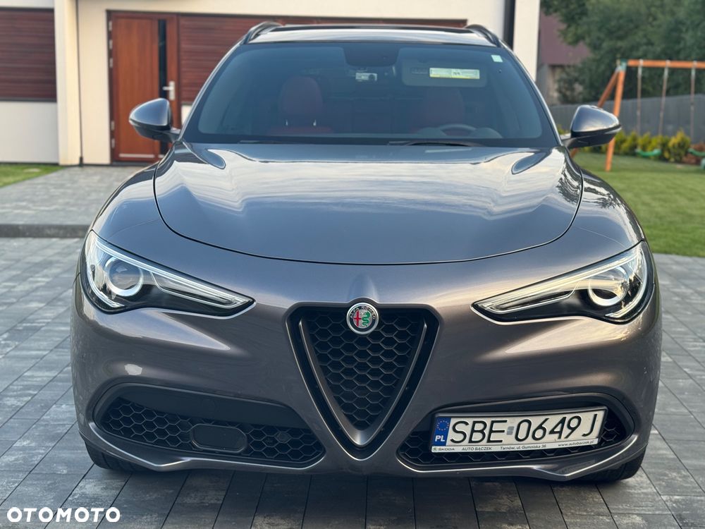 Alfa Romeo Stelvio 2.0 Turbo 16V AT8-Q4 Veloce Ti - 4