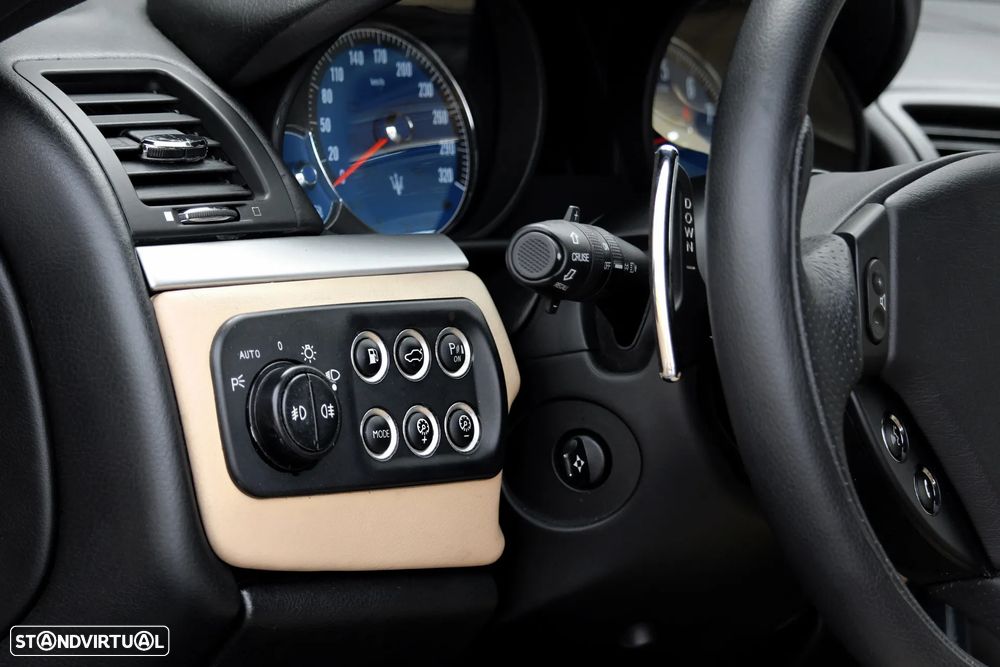 Maserati Granturismo S Auto - 16