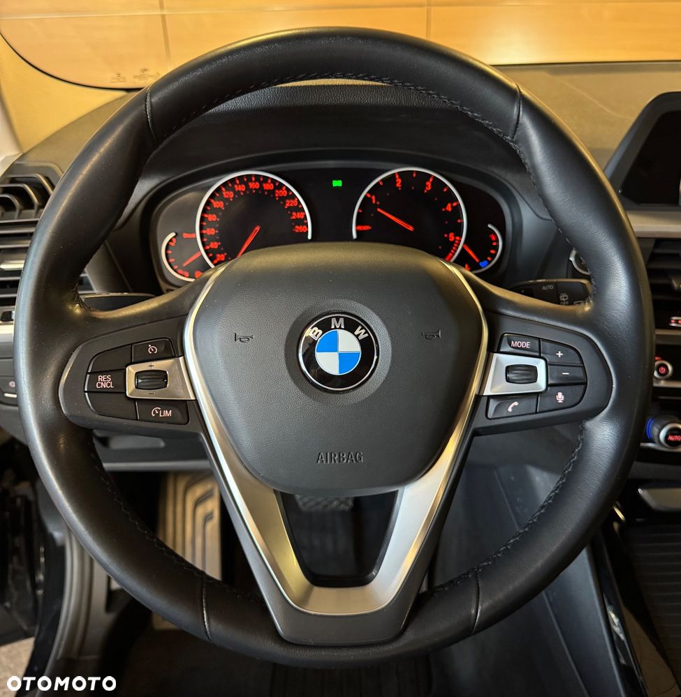 BMW X3 xDrive20d - 8