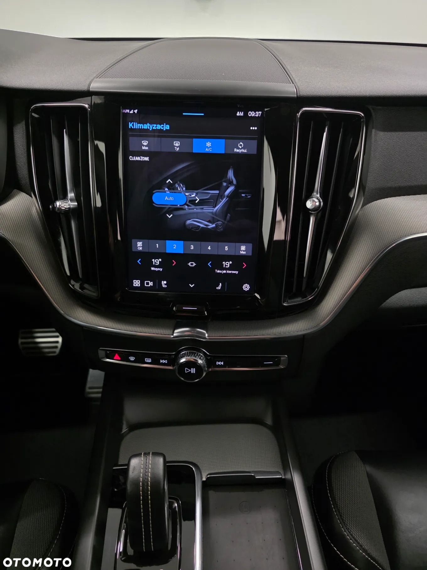 Volvo XC 60 B4 B Geartronic RDesign - 13
