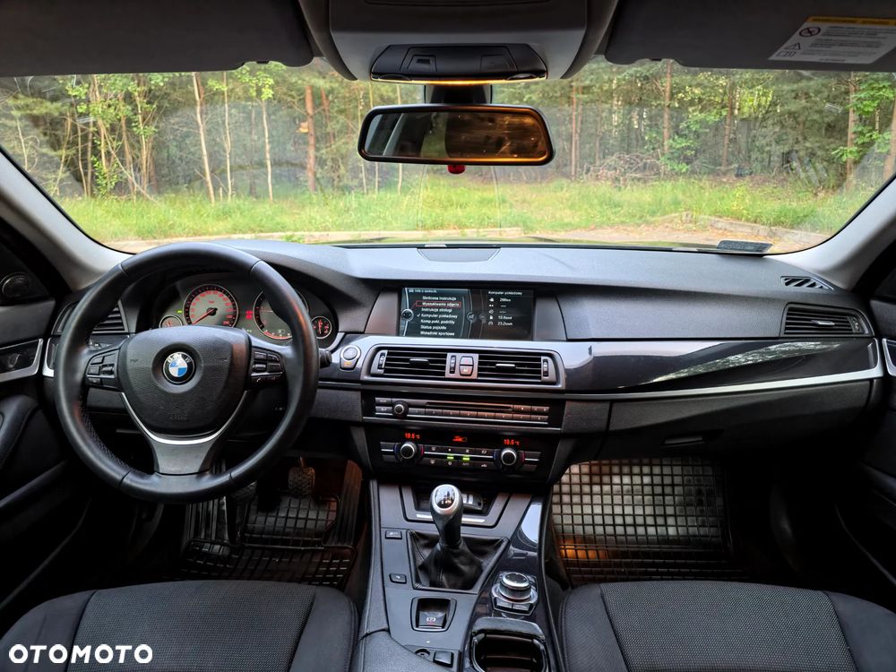 BMW Seria 5 520d - 6