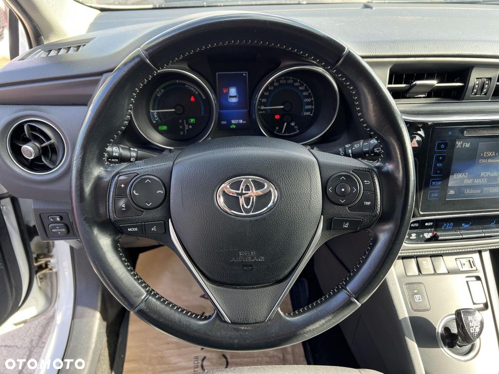 Toyota Auris - 14