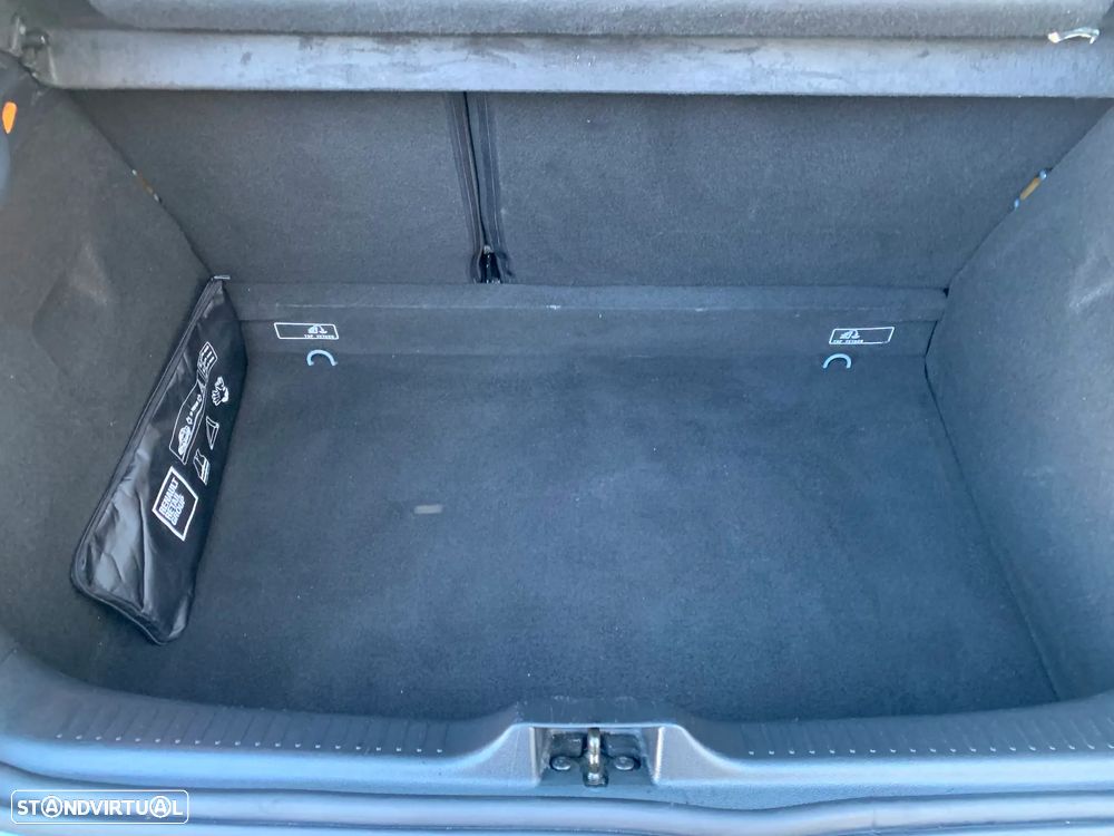 Renault Clio 1.5 dCi Limited C/PM+Pneu - 11